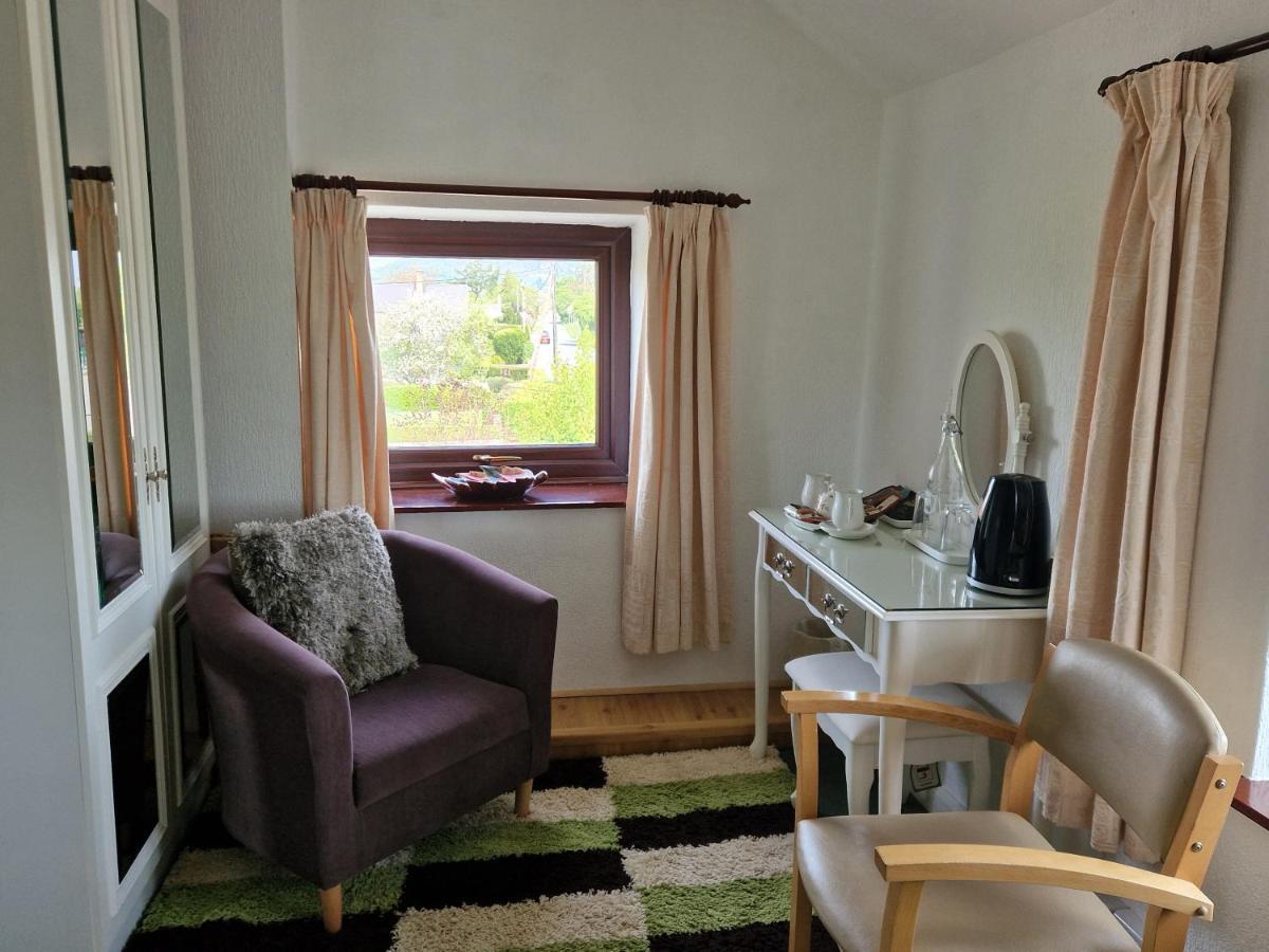 Ty Llew Hotel Llandysilio Luaran gambar