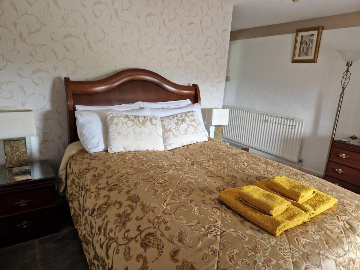 Ty Llew Hotel Llandysilio Luaran gambar