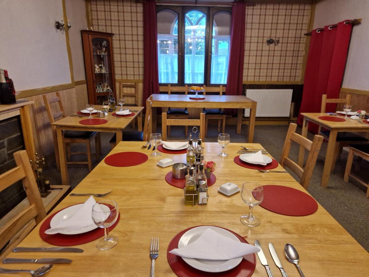 Ty Llew Hotel Llandysilio Luaran gambar